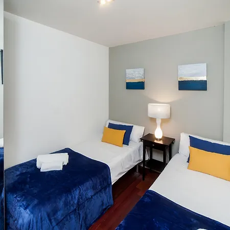 Victoria Center 3 Apartment *